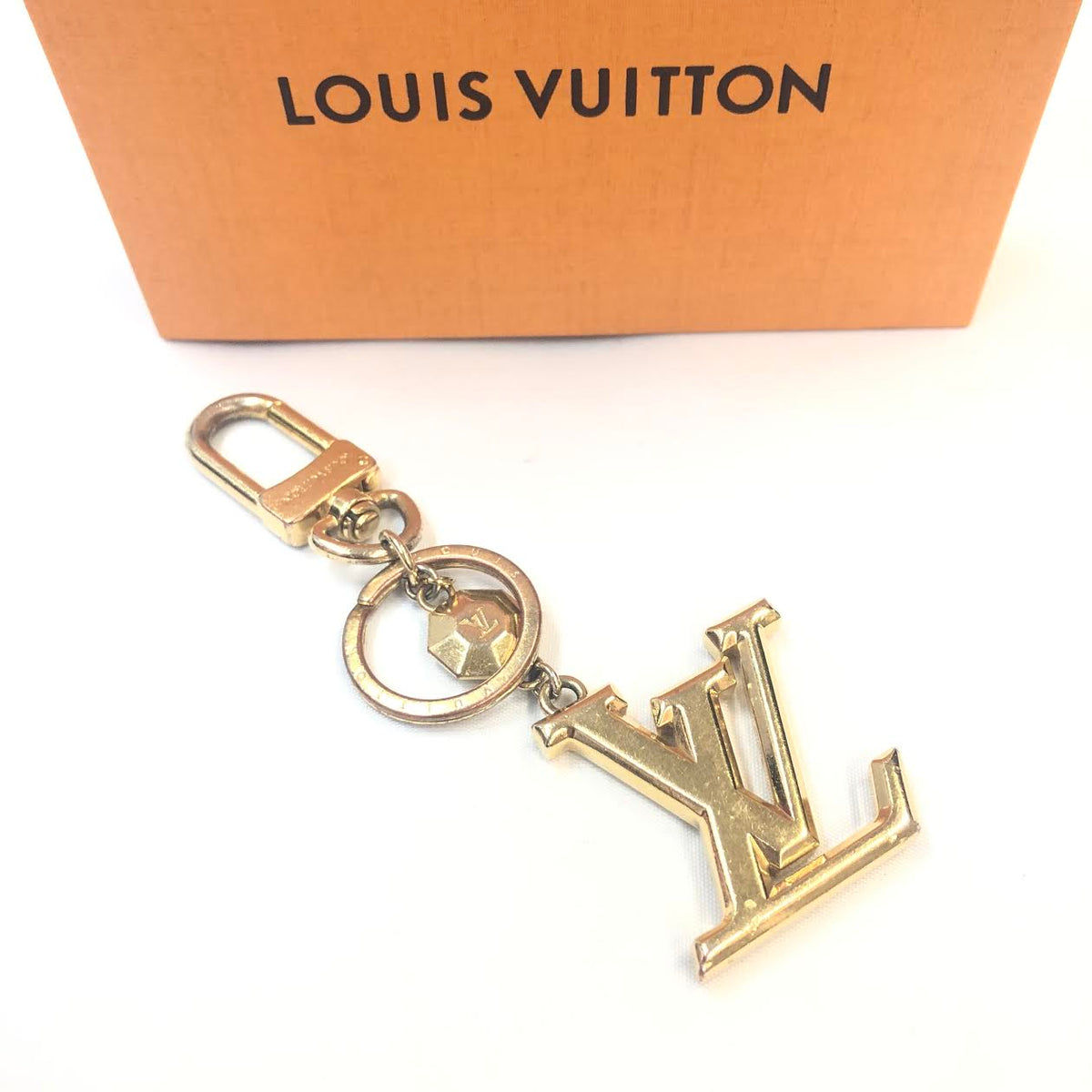 LOUIS VUITTON Logo Key Chain – The Luxury Label Nashville