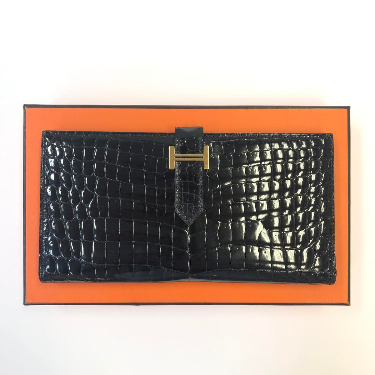 HERMES Crocodile Bifold Clutch – The Luxury Label Nashville