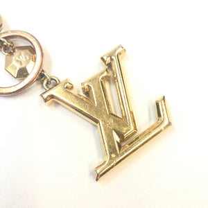 Making of Louis Vuitton keychain 
