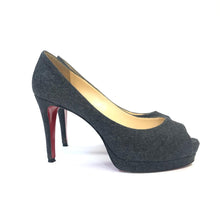 Load image into Gallery viewer, CHRISTIAN LOUBOUTIN Felted Alma Pump