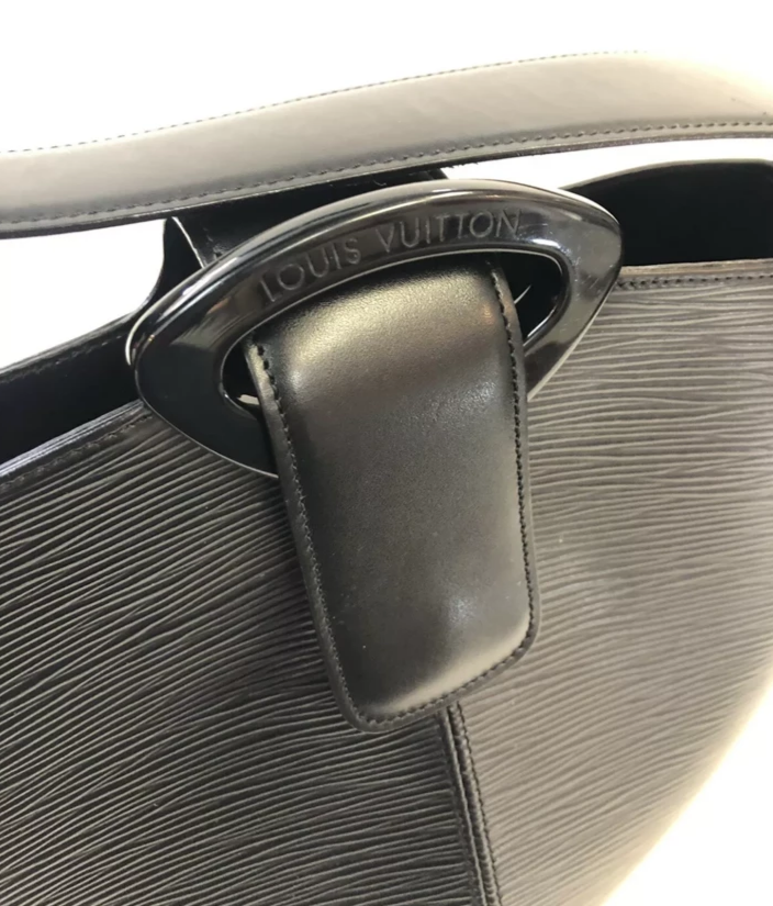 LOUIS VUITTON Reverie Epi Leather Shoulder Bag – The Luxury Label Nashville