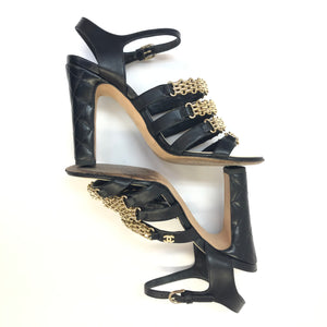CHANEL 16P Quilted Heels With Chain Deatil
