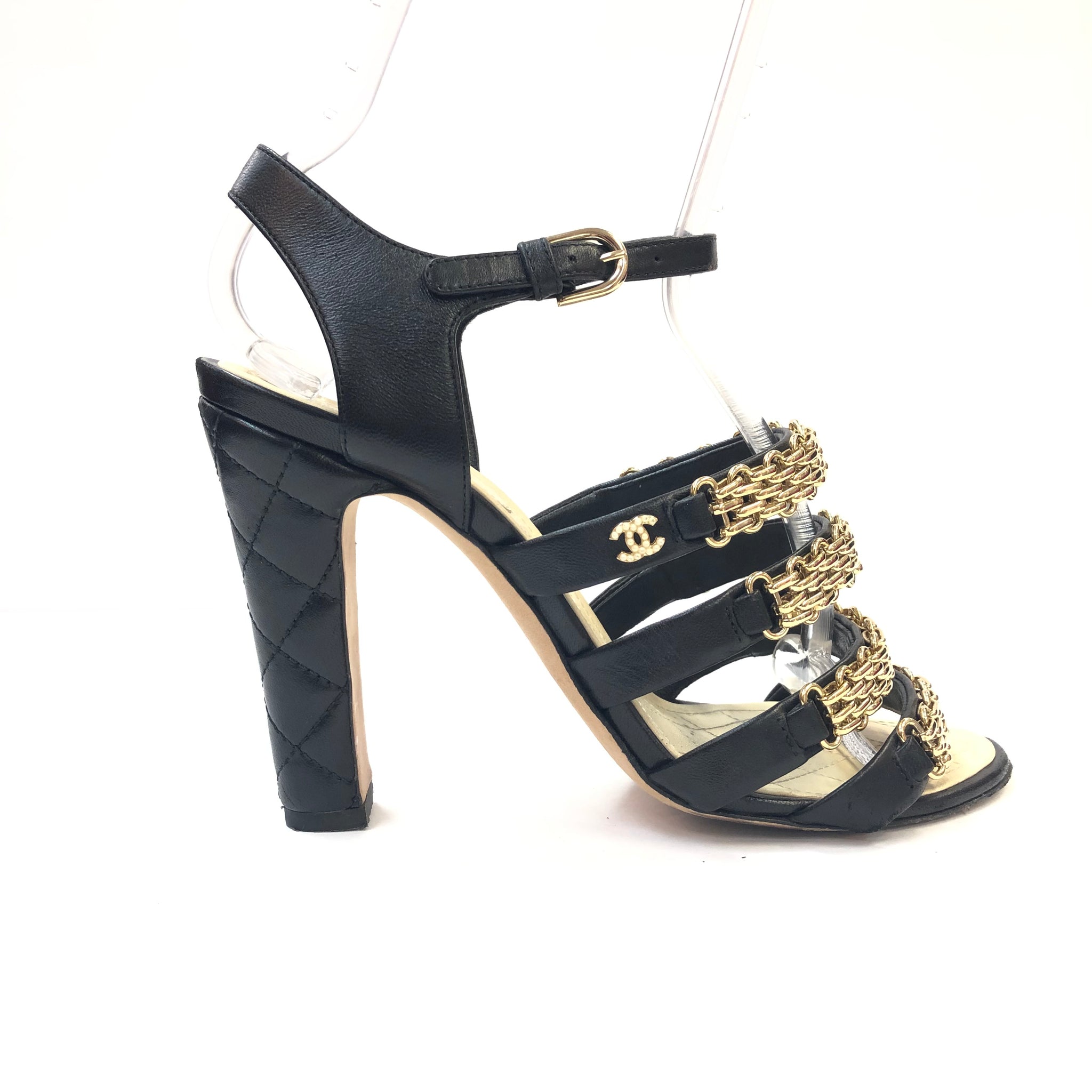 CHANEL 16P Quilted Heels With Chain Deatil – The Luxury Label Nashville